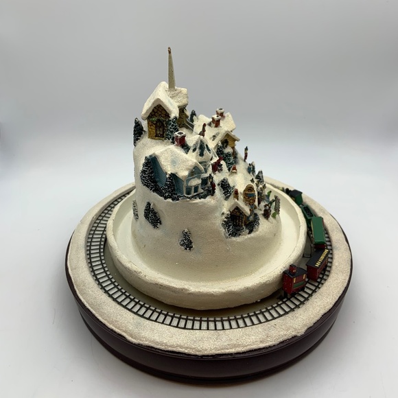 Thomas Kinkade Masterpiece Edition White Christmas Town & Train Only UNTESTED! - Picture 8 of 16